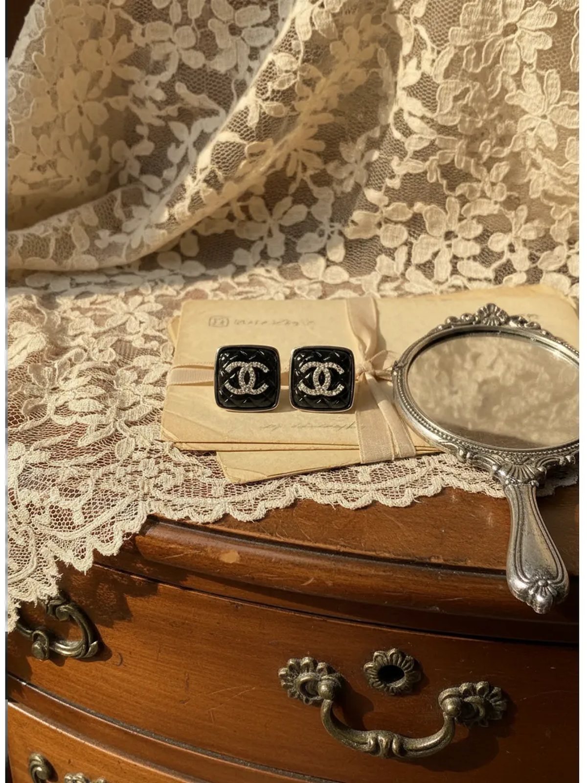 Серьги Chanel квадратные в винтажном стиле